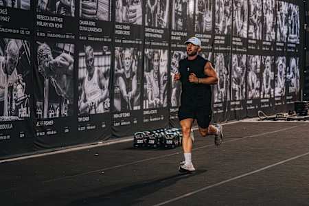 Jake Dearden in Action bei der Hyrox-Weltmeisterschaft in Nizza, Frankreich, am 9. Juni 2024. 