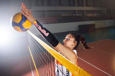 Hande Baladin spielt Volleyball in Istanbul, Türkei am 13. Juli 2021.