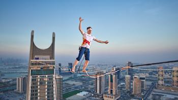 Jaan Roose during his Sparkline slackline attempt in Qatar in June 2023.