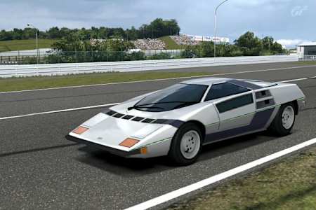 Una captura de pantalla de Gran Turismo 5 muestra el Dome ZERO 78 en la pista