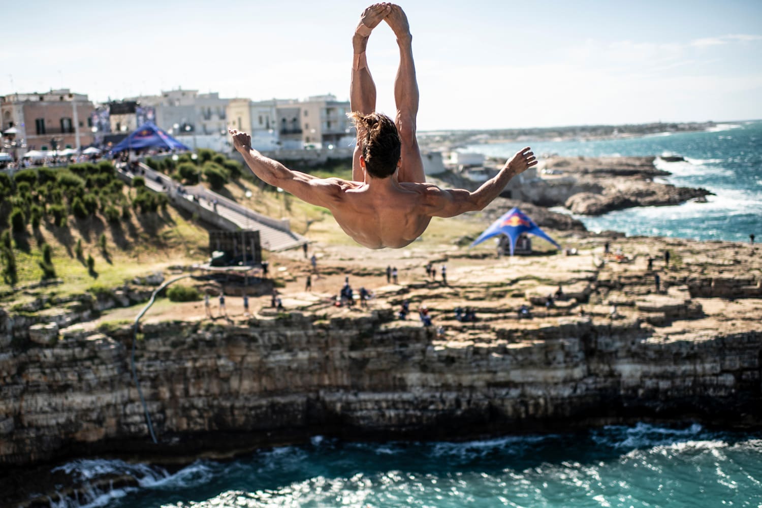 VIDEO Red Bull Cliff Diving Polinjano ugostio svetsku skakačku elitu