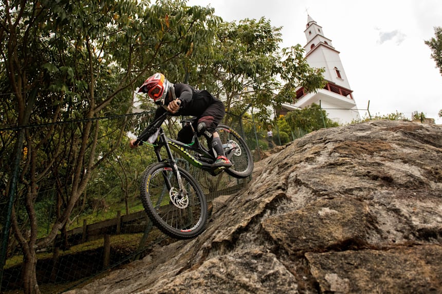 mtb extreme downhill