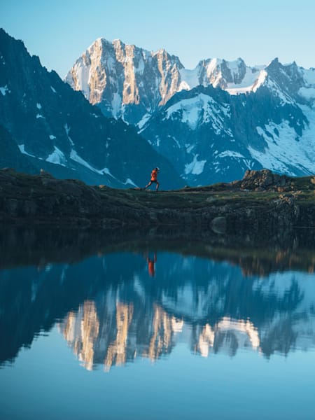 Le traileur sud-africain Ryan Sandes s'entraîne à Chamonix Mont-Blanc.