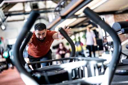 Amjad "Angry Bird" Al-Shalabi en el APC de Thalgau, Austria, el 25 de octubre de 2023.