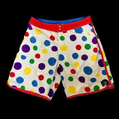 Shorts da Quiksiver antigo que inspirou o desing da prancha de Kelly