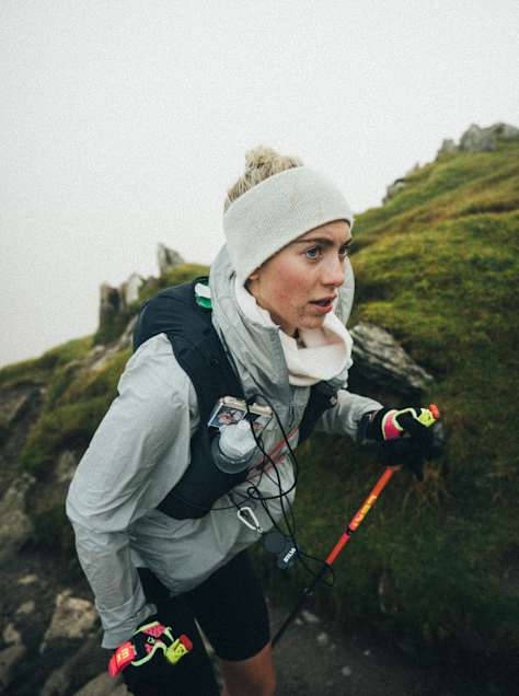 Med tiden 37:32:38 er Ronja både yngste og raskeste kvinne som noen gang har fullført The Brutal Extreme Double Triathlon i Wales. 