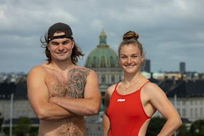 Annika Bornebusch og Jonas Madsen er med ved Red Bull Cliff Diving World Series 2022