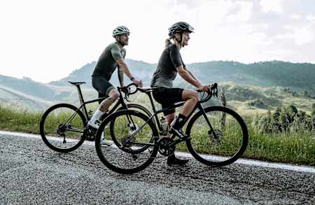 Der Sattel und die Sattelstütze sorgen für Komfort während der Fahrt – und ein geringes Gewicht.