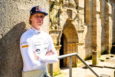 Kalle Rovanperä (FIN) vom Team TOYOTA GAZOO RACING WRT ist während der Rallye-Weltmeisterschaft in Portugal in Porto, Portugal am 9. Mai 2024 zu sehen Foto Information 