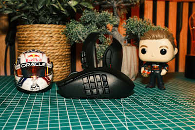 Foto zeigt die neue Razer Naga V3 Pro Gaming-Maus