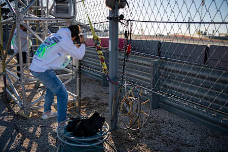 Vladimir Rys etsimässä hyvää kuvakulmaa