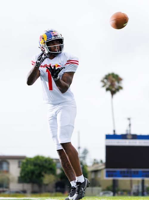 Dakorien Moore is a Five-star recruit and the #1 wide receiver prospect overall in the 2025 class from Duncanville, Texas, USA, who is set to be a breakout star for the University of Oregon. 