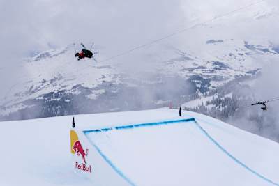 Hunter Henderson performs at the Laax Open in Laax, Switzerland 2023