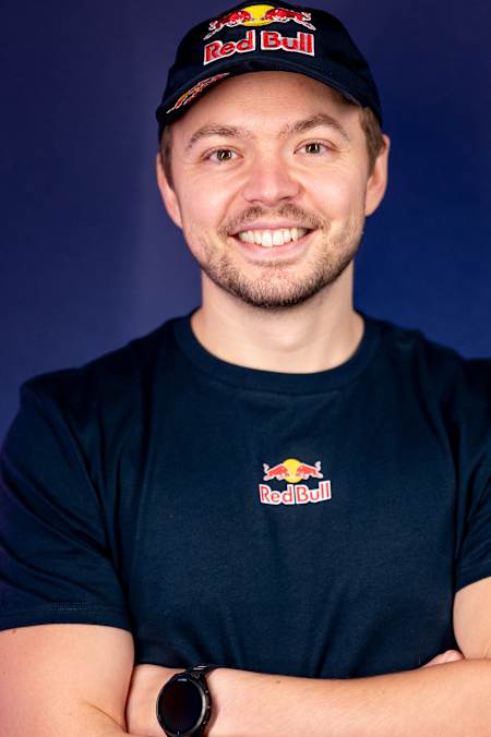 Elajjaz loves to take on an endurance challenge