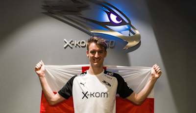 Mikołaj "Elazer" Ogonowski, zawodnik Starcrafta II