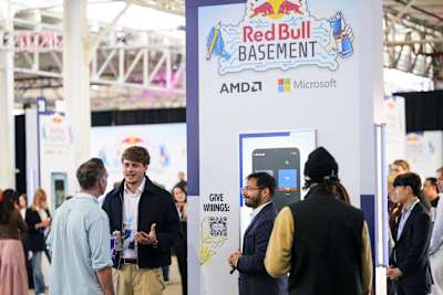 Red Bull Basement 2026 San Francisco: Timovi razgovaraju sa sucima i posjetiocima u Demo galeriji