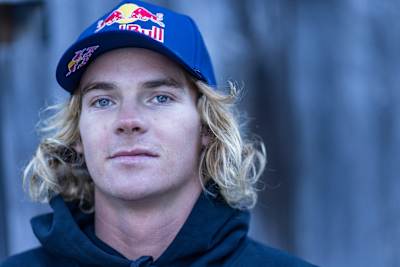 Brock Crouch pose au camp de performance Red Bull Performance, à Saas-Fee, en Suisse le 30 septembre, 2021.