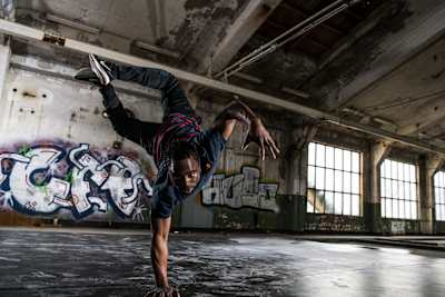 B-Boy Junior danse.