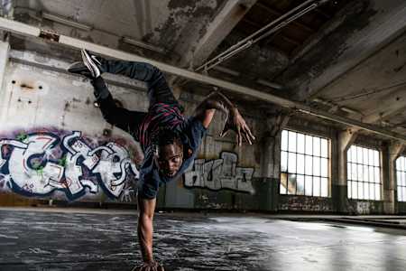 B-Boy Junior danse.