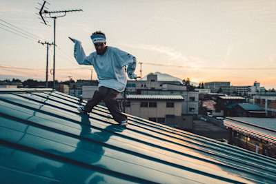 Greenteck posiert für ein Porträt währende der Red Bull Dancers Tour Japan 2019 in Hirosaki.