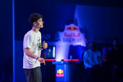 Ako jeden z desiatich finalistov svetového finále Red Bull Basement predstavil Krištof Piteľ zo Slovenska 3. júna 2026 v San Franciscu v Kalifornii v USA svoj nápad SoilScale.