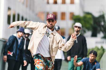 Majid baila durante el Red Bull Dance Tour