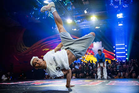 B-Boy Leony durante a Final Nacional do Red Bull BC One Brazil 2023