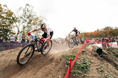 Laura Stigger während des UCI XCC World Cups in Mont Sainte Anne, Kanada am 7. Oktober 2023.