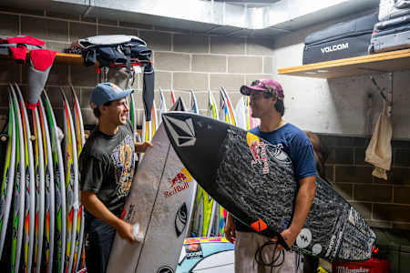 Jack Robinson and Alex Sorgente pick surfboards at Red Bull Drop In Tour 