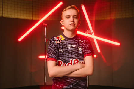 A portrait of FC Pro Anders Vejrgang from RBLZ Gaming.