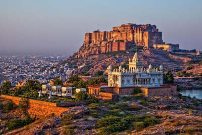 Mehrangarh Fort clogging the horizon in Jodphur, India