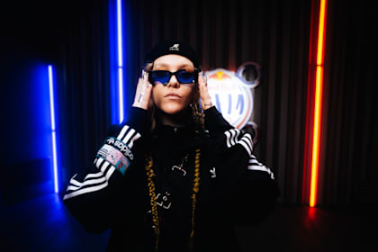 Donna Savage in den Red Bull Music Studios Berlin