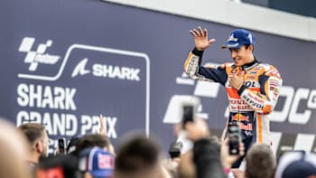 L'Espagnol Marc Márquez réagi après les qualifications du Grand Prix de France de MotoGP 2023 au Mans.