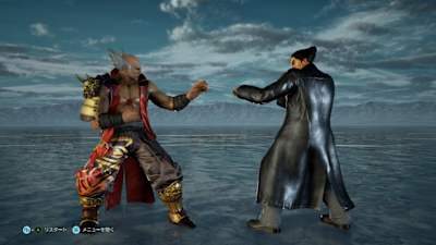 『鉄拳７』のゲーム画面。写真左が父・三島平八、右が息子・三島一八。
