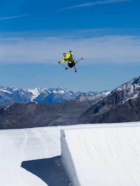 An Interview with freeskier Hunter Henderson