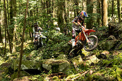 Manuel Lettenbichler und Jordan Ashburn performen bei Red Bull Knock Out 2023 in Tennessee, USA. 