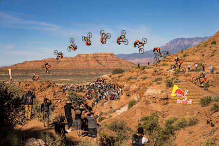 Bienvenido Aguado hace su histórico Frontflip sobre el Canyon Gap