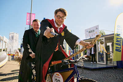 Deltagare på Red Bull Tandemkampen på Kungstorget i Göteborg den 23 augusti 2025.