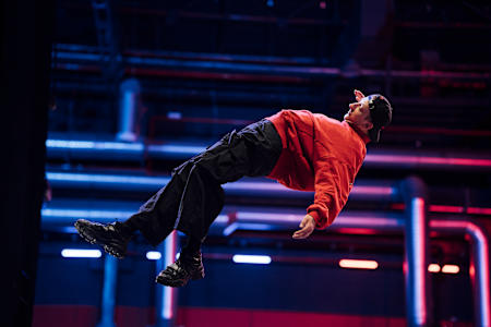 Kukon na planie klipu promującego pojedynek Red Bull SoundClash z Okim