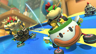 La familia Bowser en una batalla a tres bandas. Nos encanta Mario Kart 8 Deluxe