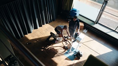 Maxim Van Gils arbeitet auf der Rolle an seinem Comeback.