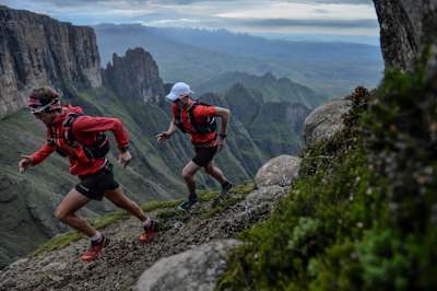 Ryan Sandes and Ryno Griesel on a training run for the Drakensberg Grand Traverse