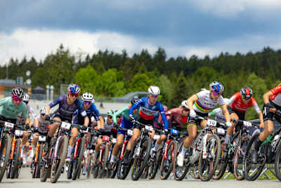 Teilnehmer des UCI Mountain Bike World Cups in Nové Mêsto Na Moravê, Tschechische Republik.