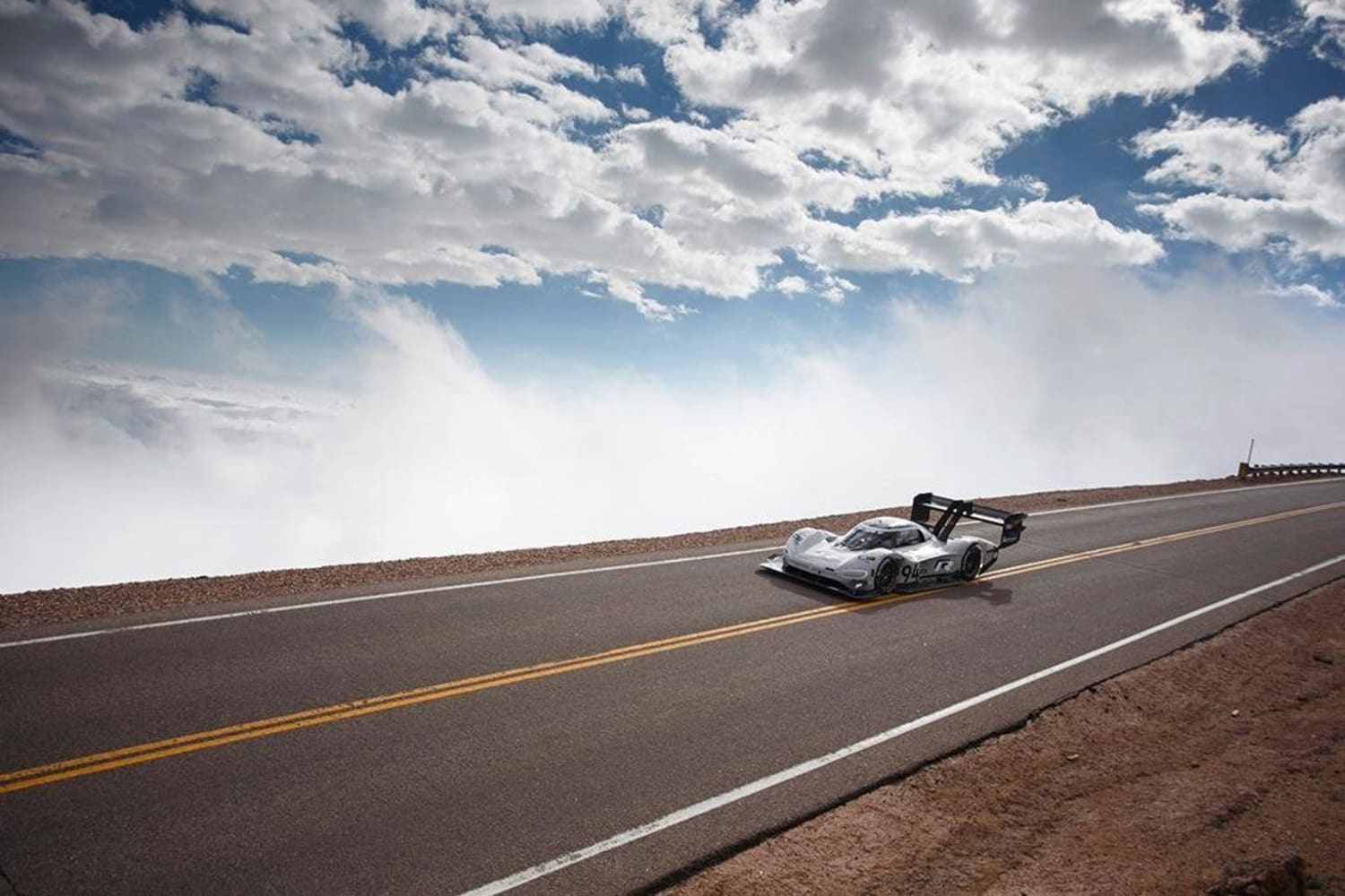 Pikes Peak Hillclimb 2018: VW break record time +video+