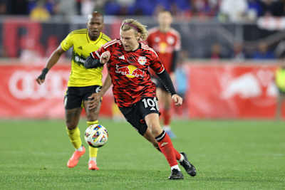 A korábbi RB Leipzig-játékos, Emil Forsberg MLS-bajnok lehet