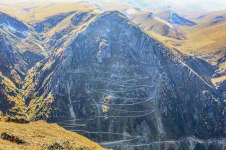 Bayburt's numerous hairpin bends in Turkey.