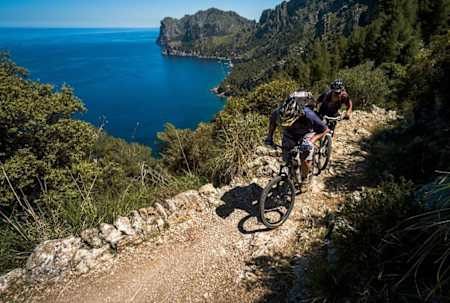 Sur un trail à Majorque