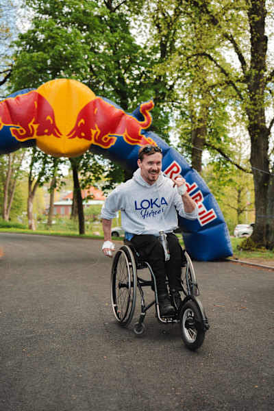 Deltagare i Wings for Life World Run i Slottsskogen i Göteborg den 4 maj 2025.