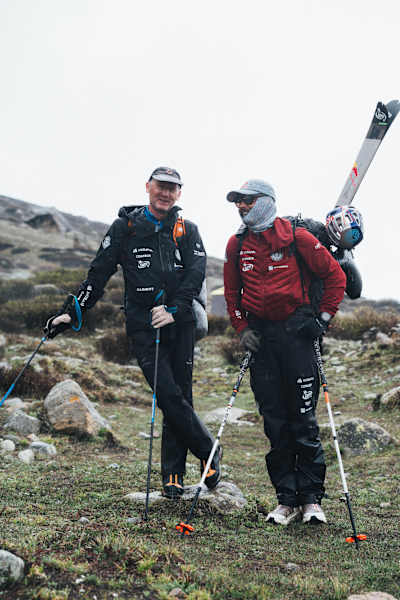 Mounatineers Janusz Gołąb and Andrzej Bargiel on their way up Nanga Parbat