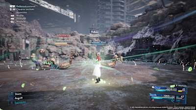 Cloud y Aerith en combate. Final Fantasy 7 Remake se basa en un nuevo sistema de combate.